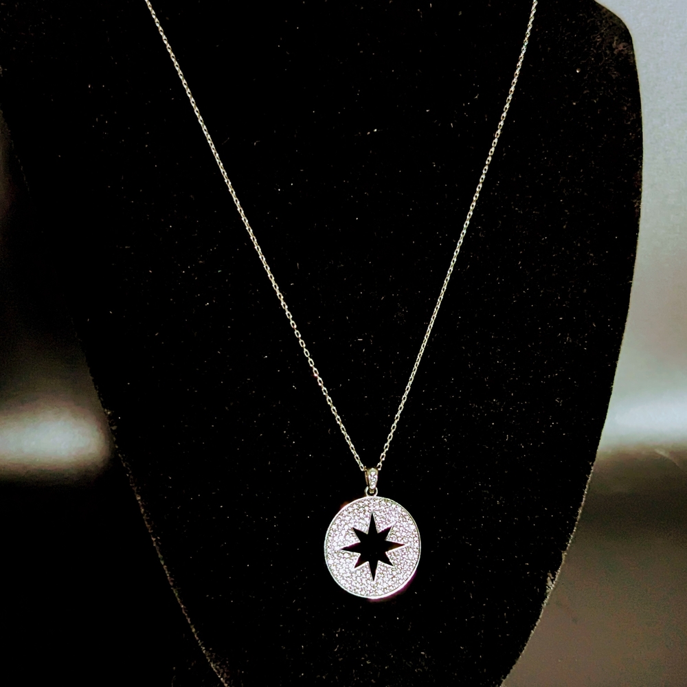 Elegant Silver Star Pendant Necklace